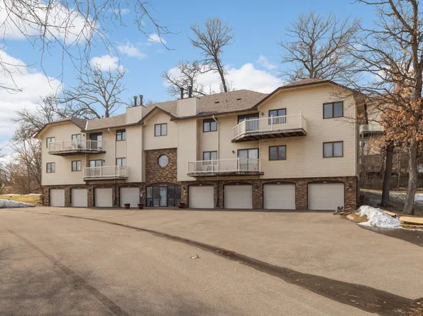 4185 Hilltop Point, Eagan, MN 55123