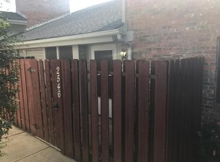 2546 Shady Ridge Dr, Bedford, TX 76021