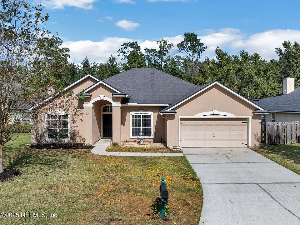 1st image of 487 APPLE CREEK Drive