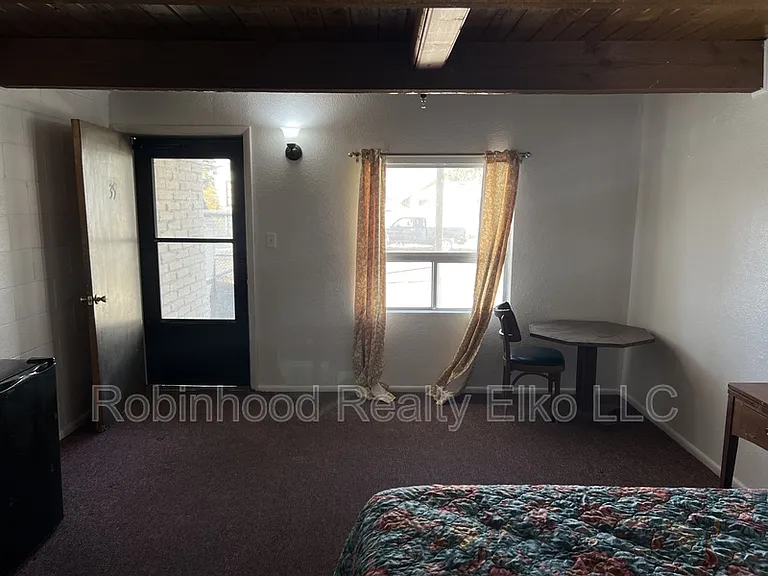340 6th St #35 — Photo 6