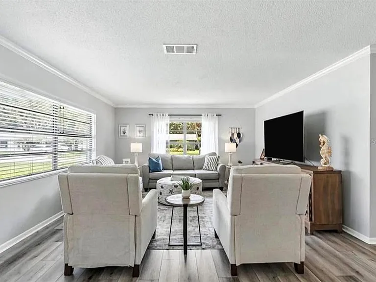16 Courtney Pl — Photo 14