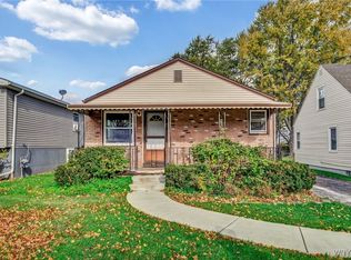 34 Colonial Dr, Tonawanda, NY 14150