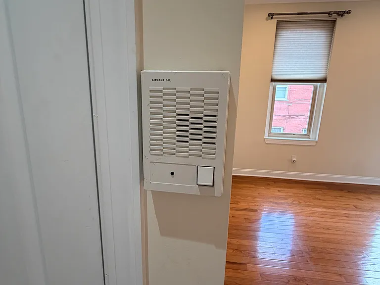 1315 Wolf St #2 — Photo 13