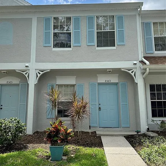 8563 Hunters Key Cir — Photo 1
