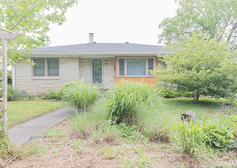 1st image of 1709 Southeast Blvd