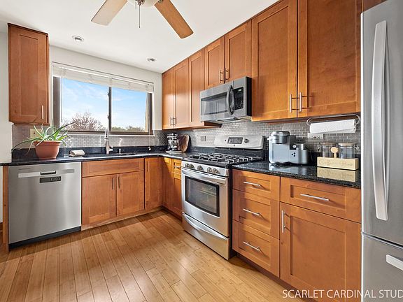 5th image of 1404 S Fairfield Ave APT 62C