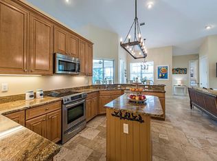 6537 Chestnut Cir, Naples, FL 34109