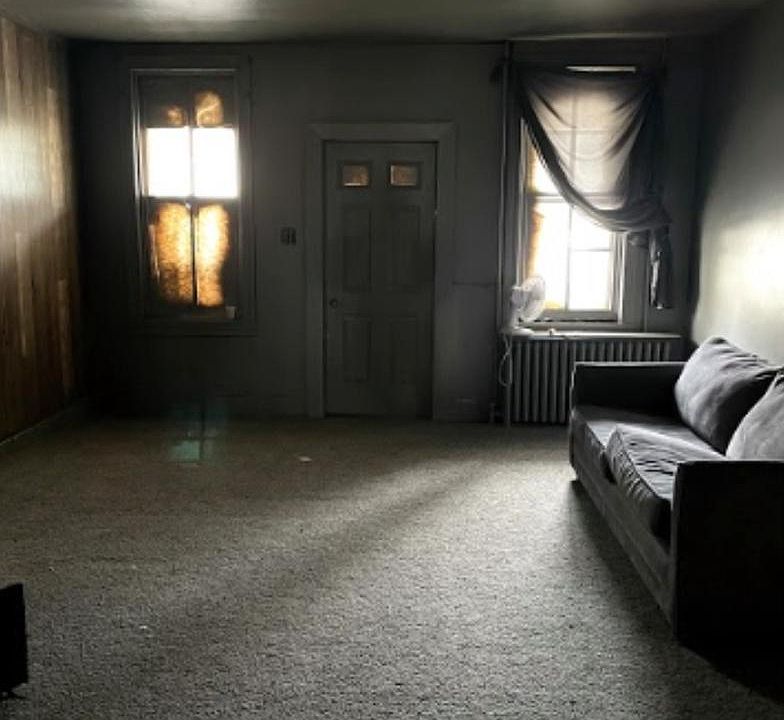 2nd image of 13 S Sillyman St