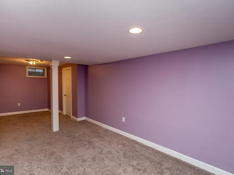 1529 Margaret Ct — Photo 62