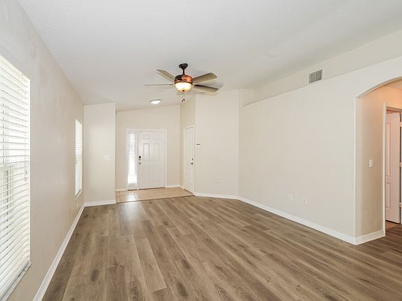 5th image of 15405 Quail Woods Pl