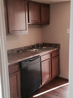 3rd image of 1123 Centre Pkwy APT 161