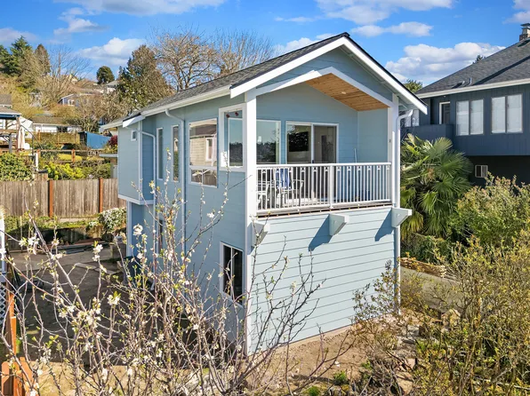 347 NW 52nd St #B, Seattle, WA 98107