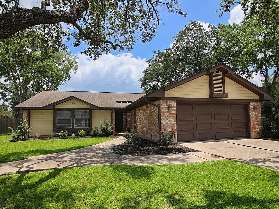 1st image of 18502 Creekfield Ct