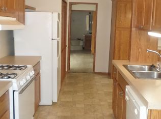17189 Dalworth St, Macomb, MI 48044