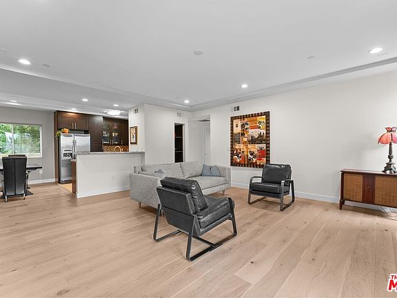 3rd image of 5525 W Olympic Blvd Unit 302