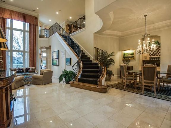 4th image of 4 Mission Hills Dr