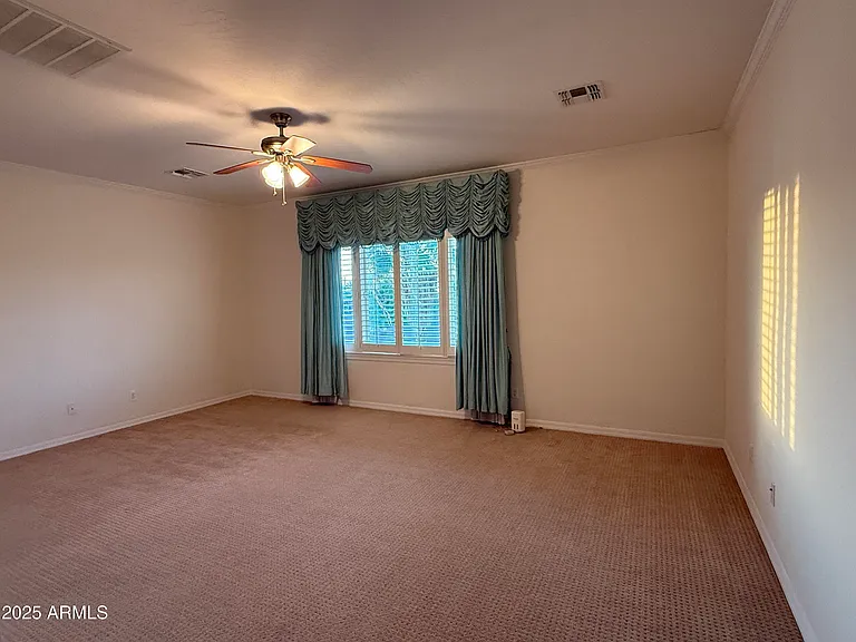 642 E Torrey Pines Pl — Photo 20