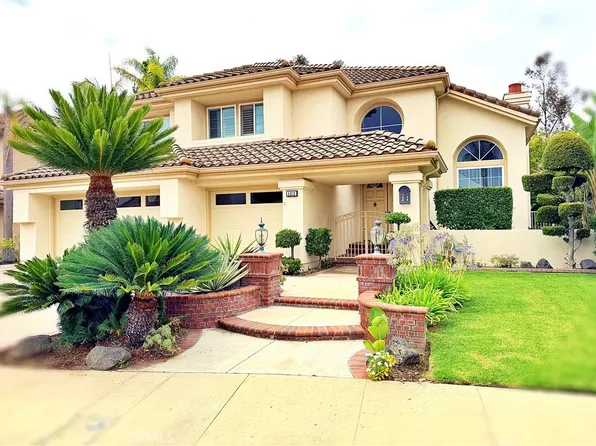 8312 E Hillsdale Dr, Orange, CA 92869