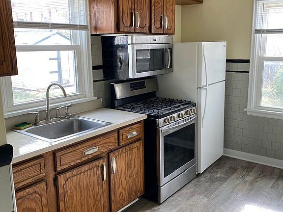 3rd image of 6217 Campbell Ave