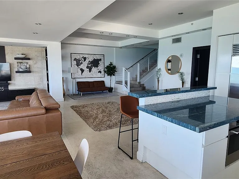 9499 Collins Ave #Penthouse 02 — Photo 12