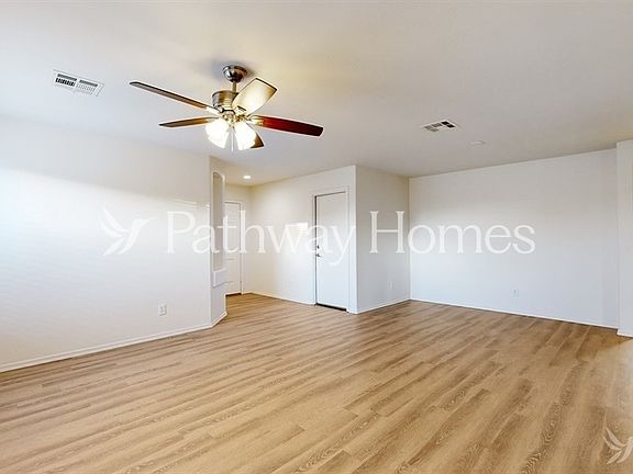5th image of 44336 W McClelland Dr