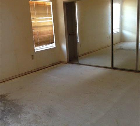 4th image of 216 Wilcrest Dr #216