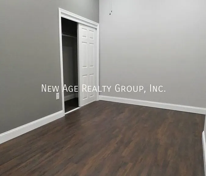 3515 Hamilton St #1R — Photo 8