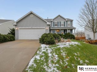 2611 Arrowhead Ln, Bellevue, NE 68123