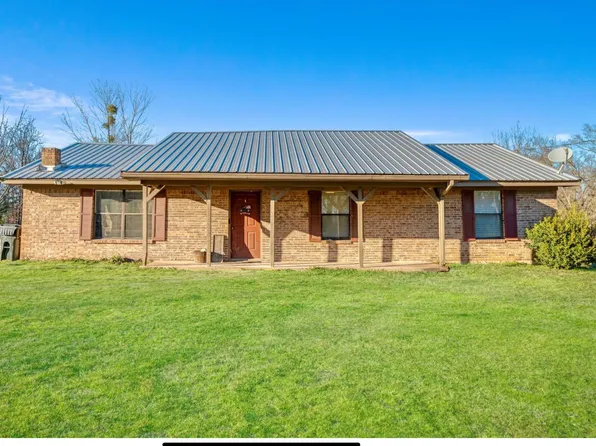 239 County Road 1482, Bogata, TX 75417