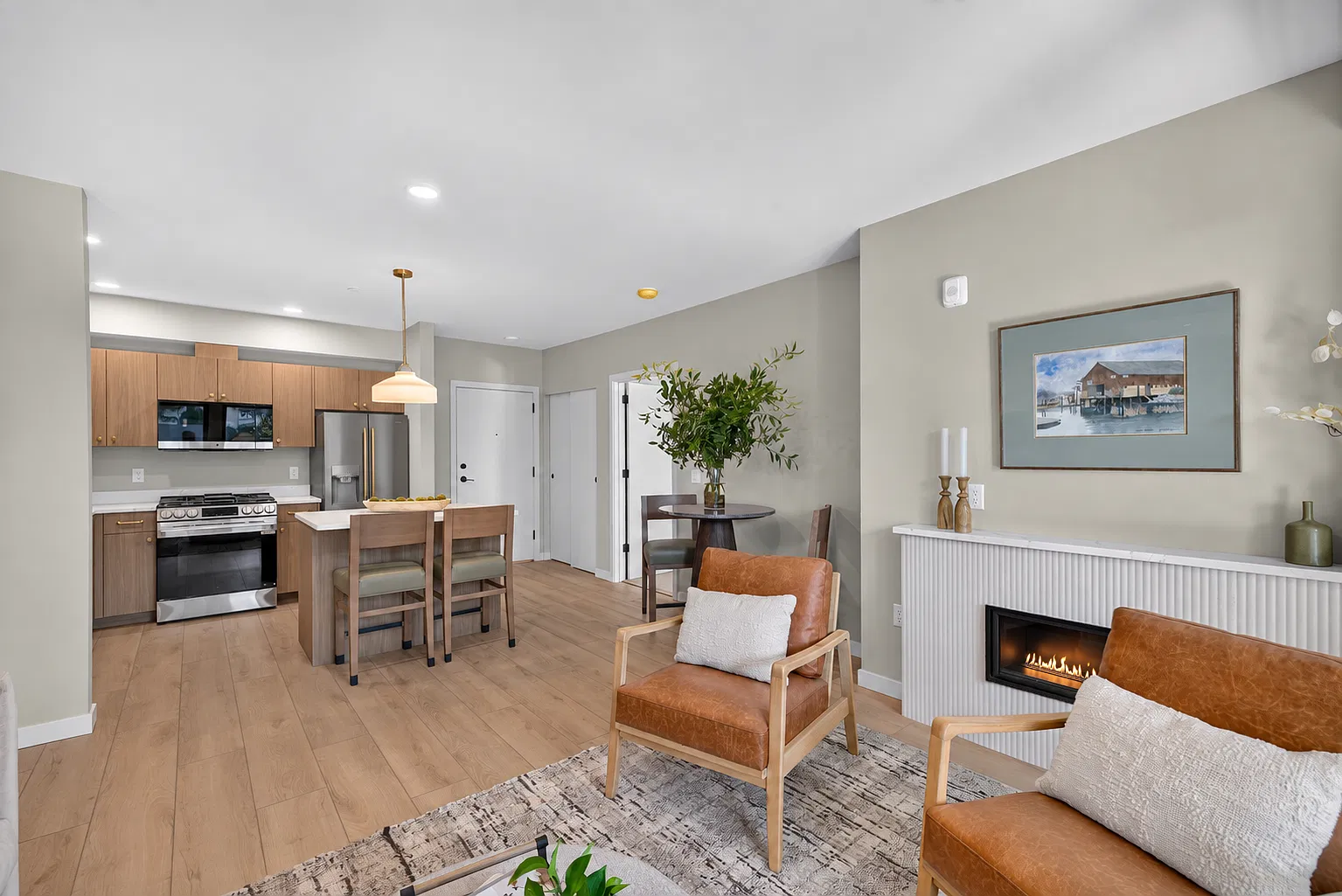 2 bed, 1105 sqft, $2,900 — Photo 2