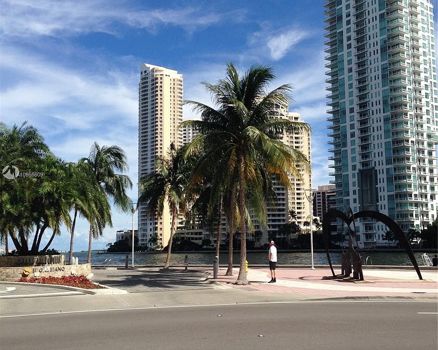 1st image of 335 Biscayne Blvd #2606