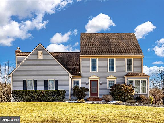 2nd image of 5003 Waxton Ct