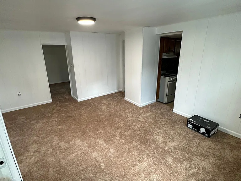 149 Spring St #2 — Photo 6