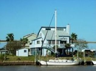 2501 Deep Sea Dr, Quintana, TX 77541