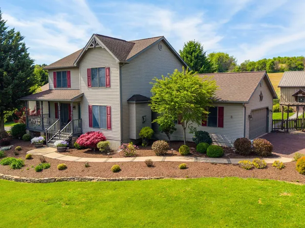 5 Devil Dog Ln, Milton, PA 17847