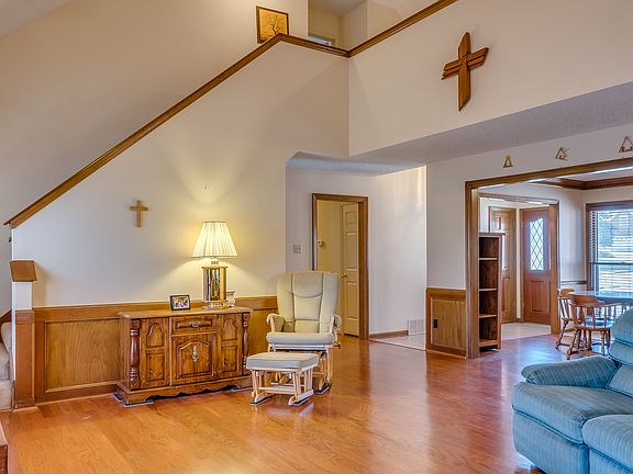 5th image of 8729 Grandbury Pl