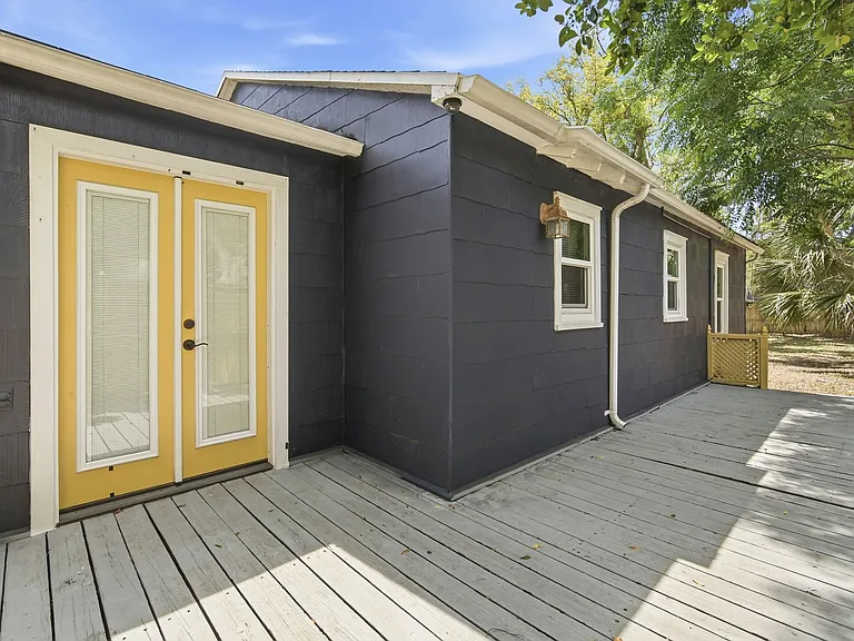 1419 E Jean St — Photo 40