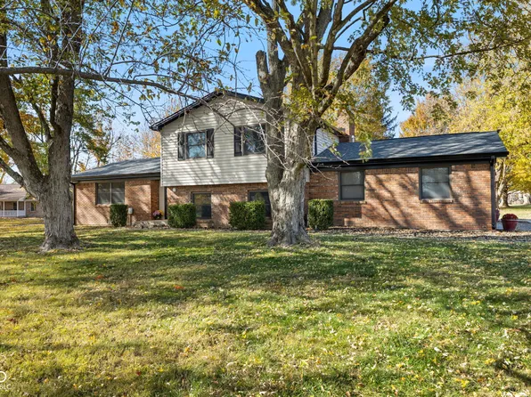 2310 Fox Dr, Franklin, IN 46131