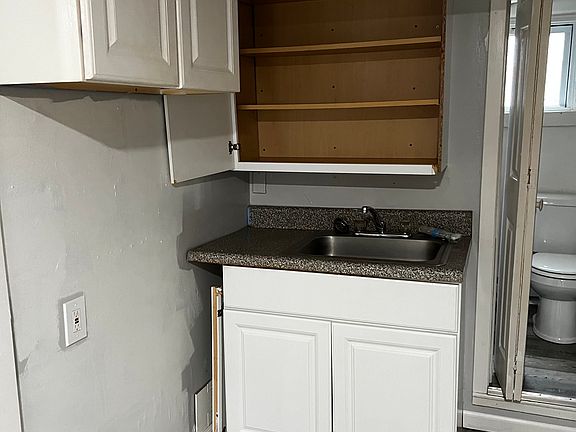 3rd image of 317-319 10th St #319-1L