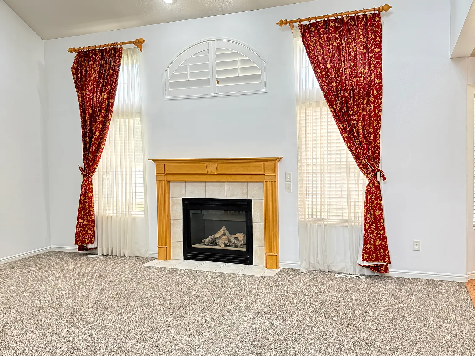 13228 S 2600 W — Photo 4