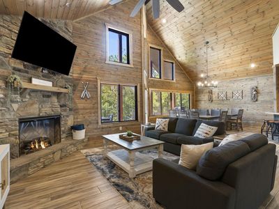 208 Jax Trail, Branson, MO, 65616