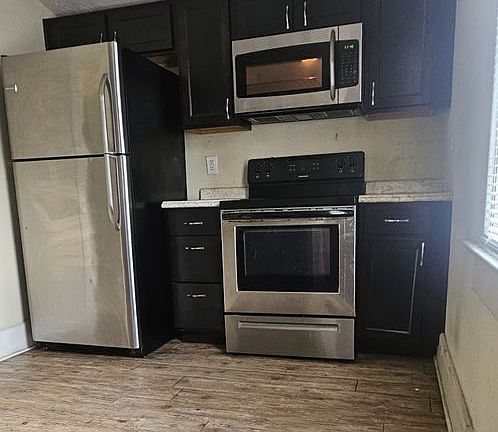 2nd image of 3551-3553 W Michigan St