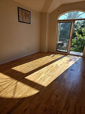 5th image of 155-33 Amber St Floor 2