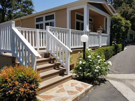 5th image of 6 Sherwood Dr