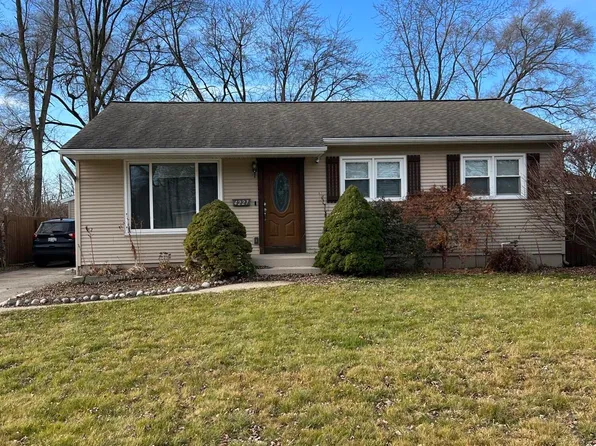 4227 Michael Ave SW, Wyoming, MI 49509