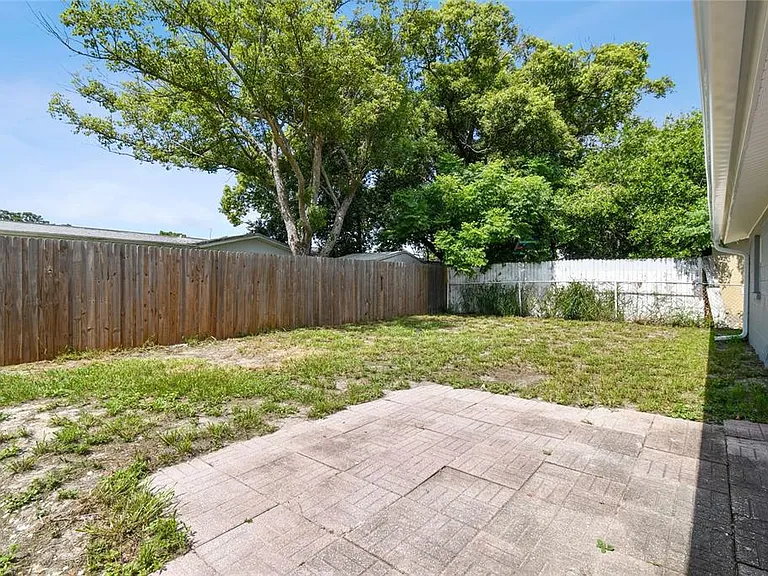 7721 Arbordale Dr — Photo 31