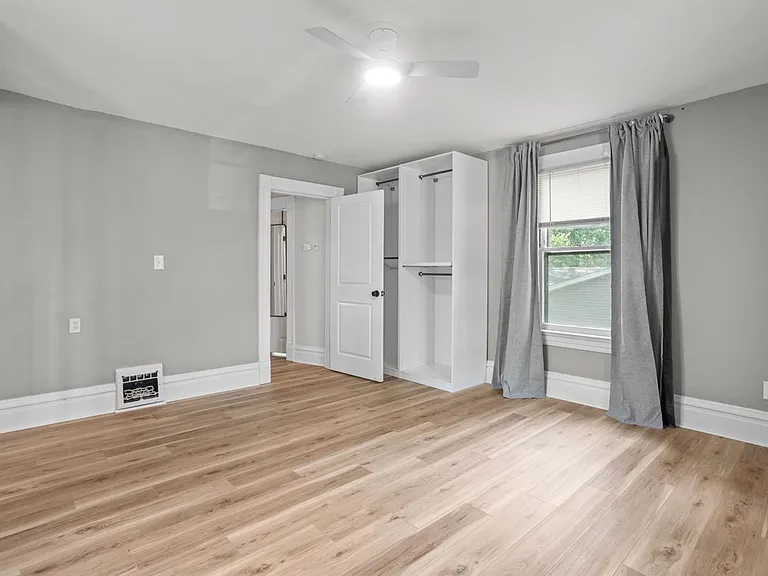 419 S Van Buren Ave — Photo 7