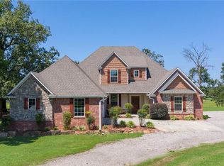 4009 N Mountain Grove Rd, Alma, AR 72921