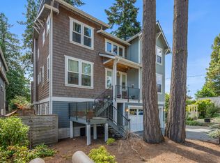 1227 NE 88th St, Seattle, WA 98115