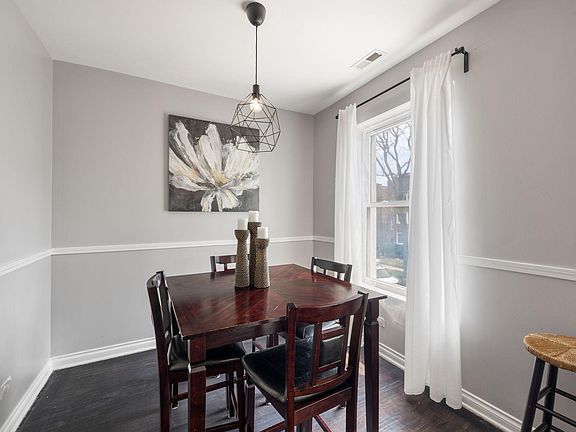 4th image of 7736 S East End Ave #2